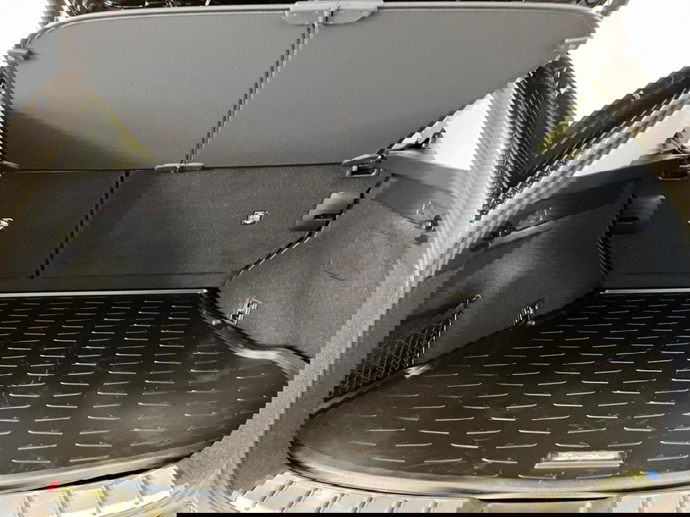 Lexus NX usata a Cremona (9)