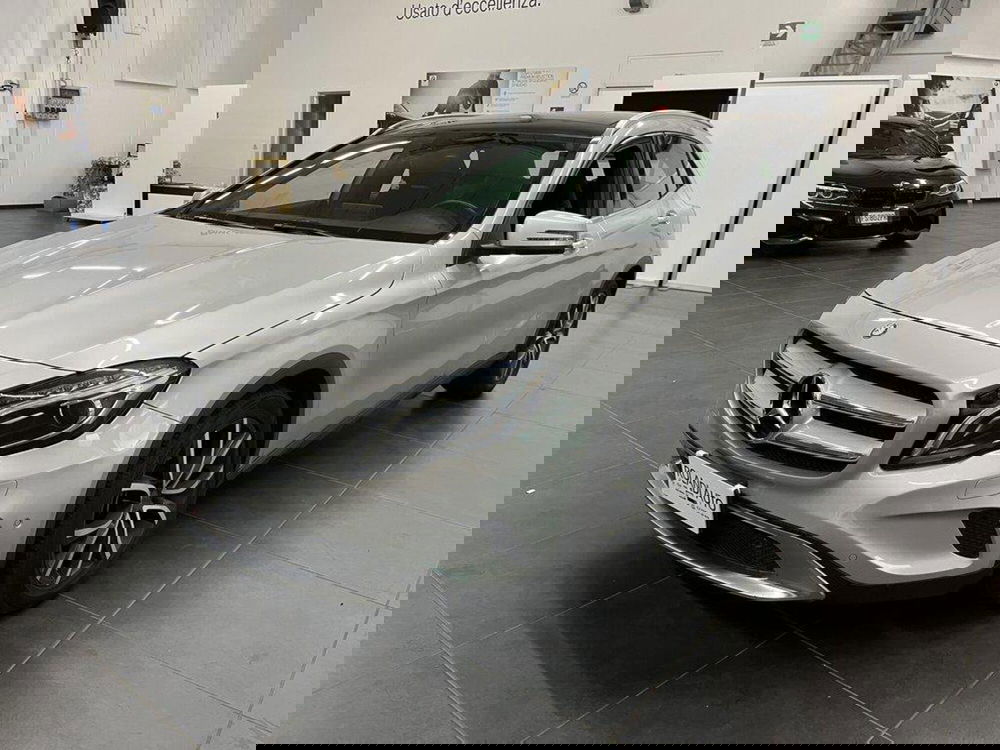 Mercedes-Benz GLA SUV usata a Alessandria