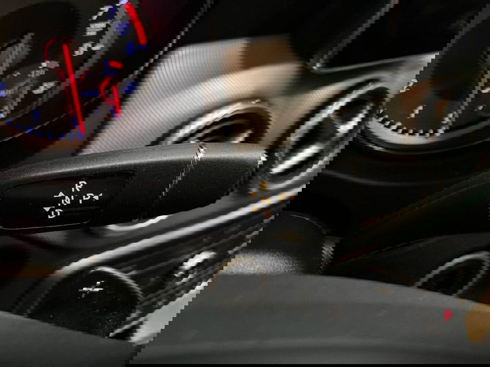 Mercedes-Benz GLA SUV usata a Alessandria (14)