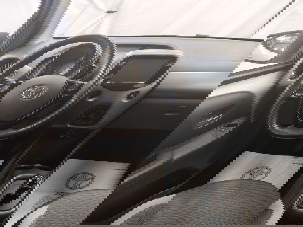 Toyota Aygo usata a Roma (9)