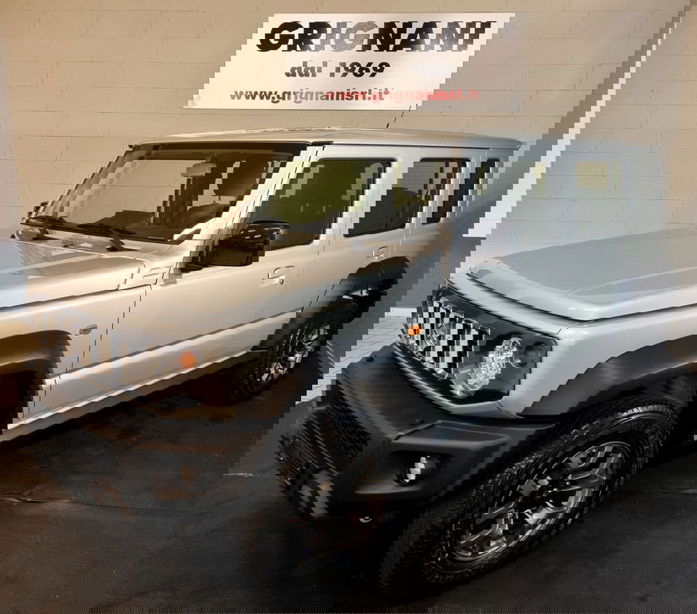 Suzuki Jimny nuova a Pavia (16)