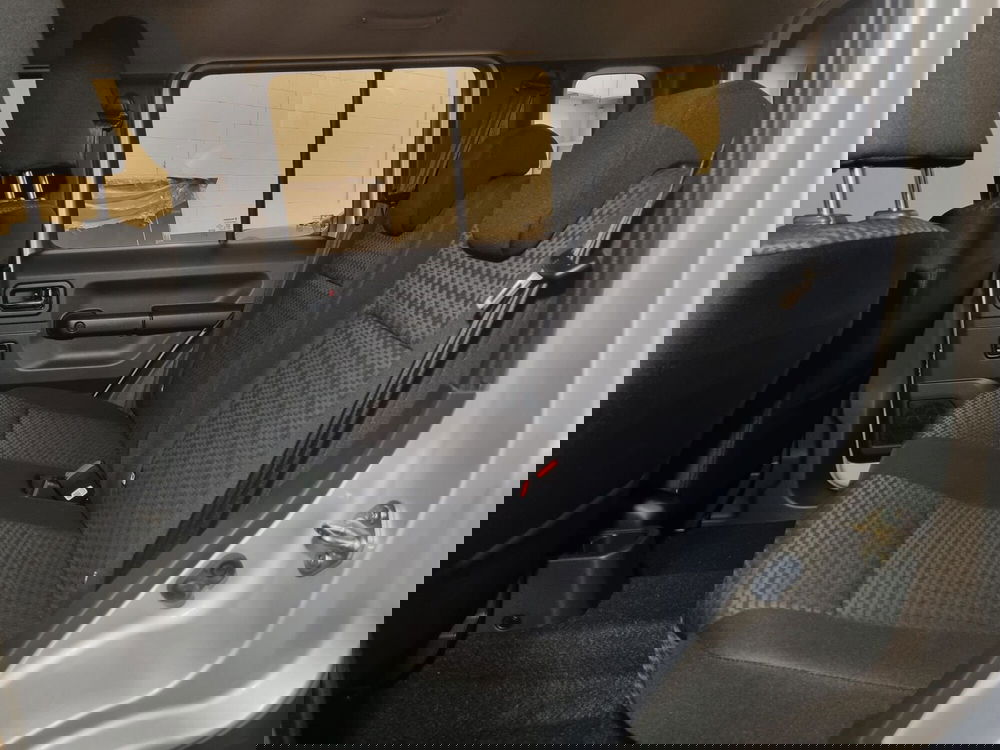 Suzuki Jimny nuova a Pavia (7)