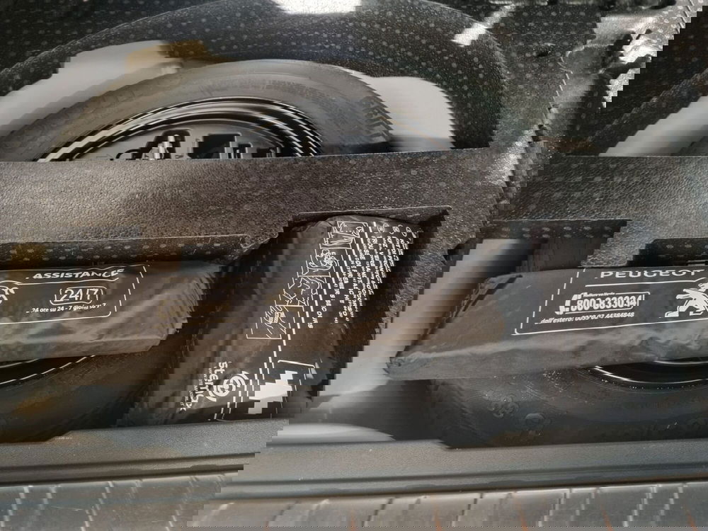 Peugeot 2008 usata a Pavia (9)