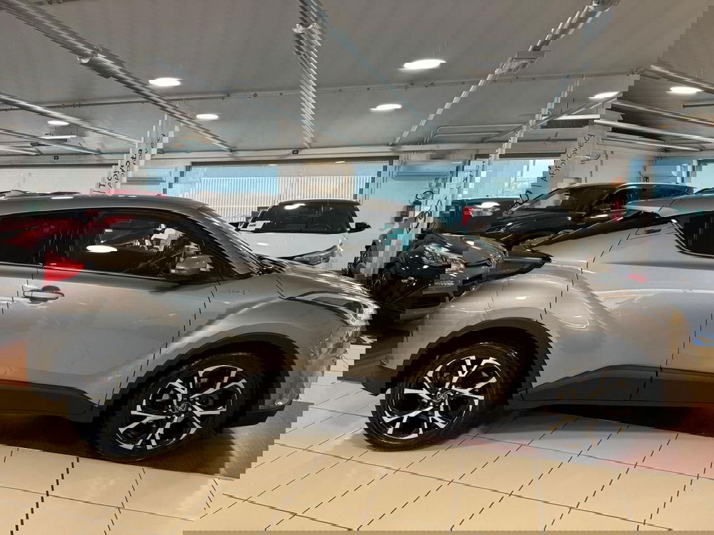 Toyota Toyota C-HR usata a Modena (5)