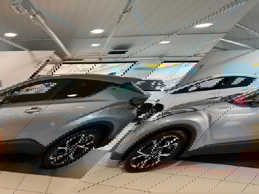 Toyota Toyota C-HR usata a Modena (9)