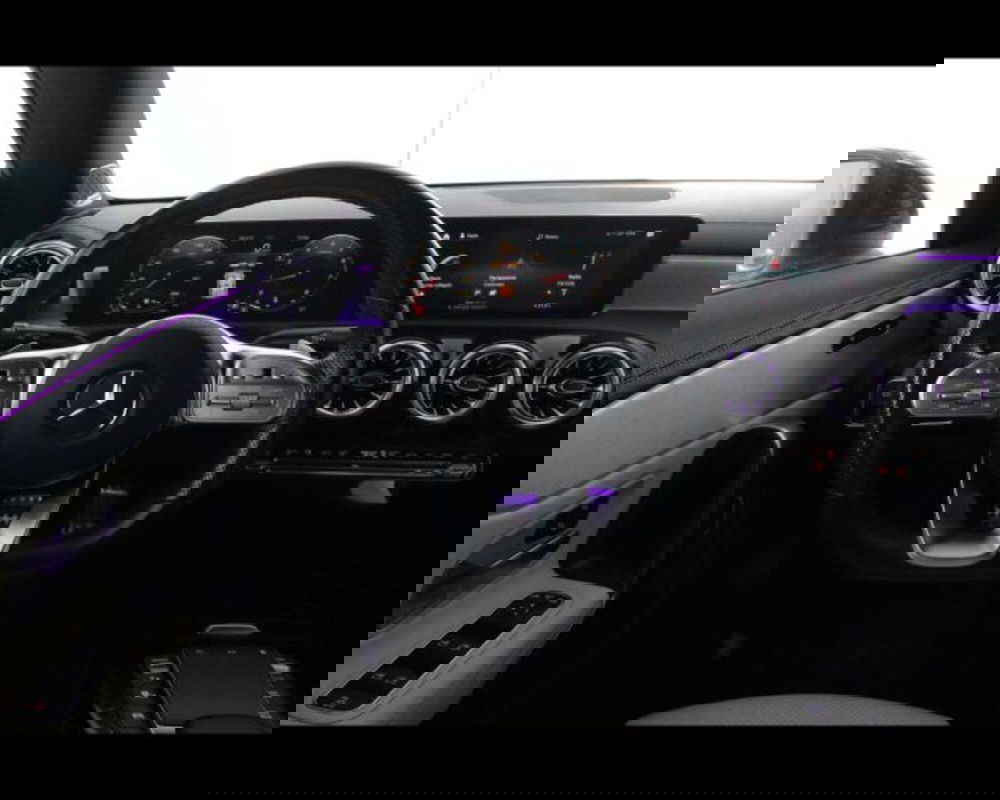 Mercedes-Benz CLA Shooting Brake usata a Bologna (12)