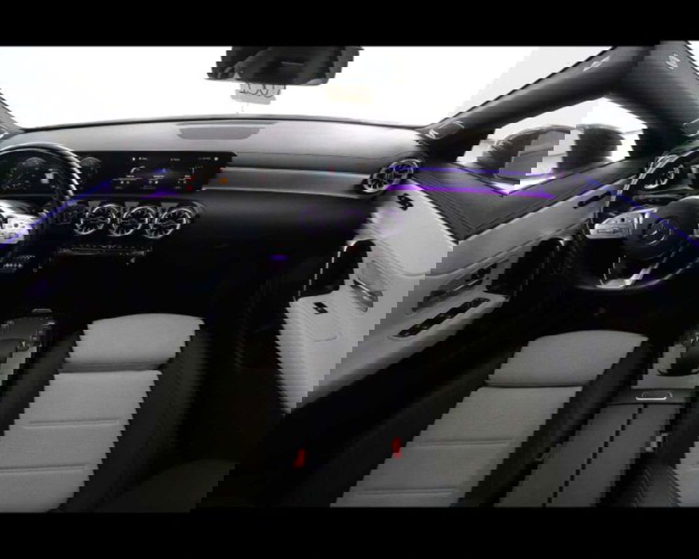 Mercedes-Benz CLA Shooting Brake usata a Bologna (13)