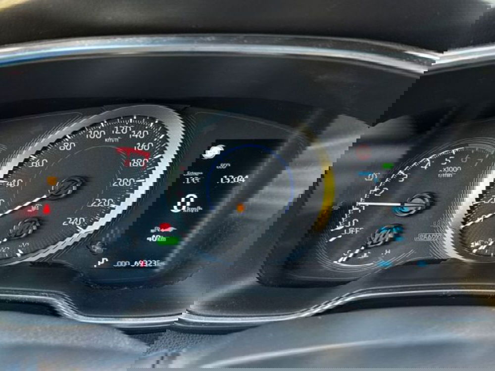 Toyota Corolla Touring Sports usata a Bologna (14)