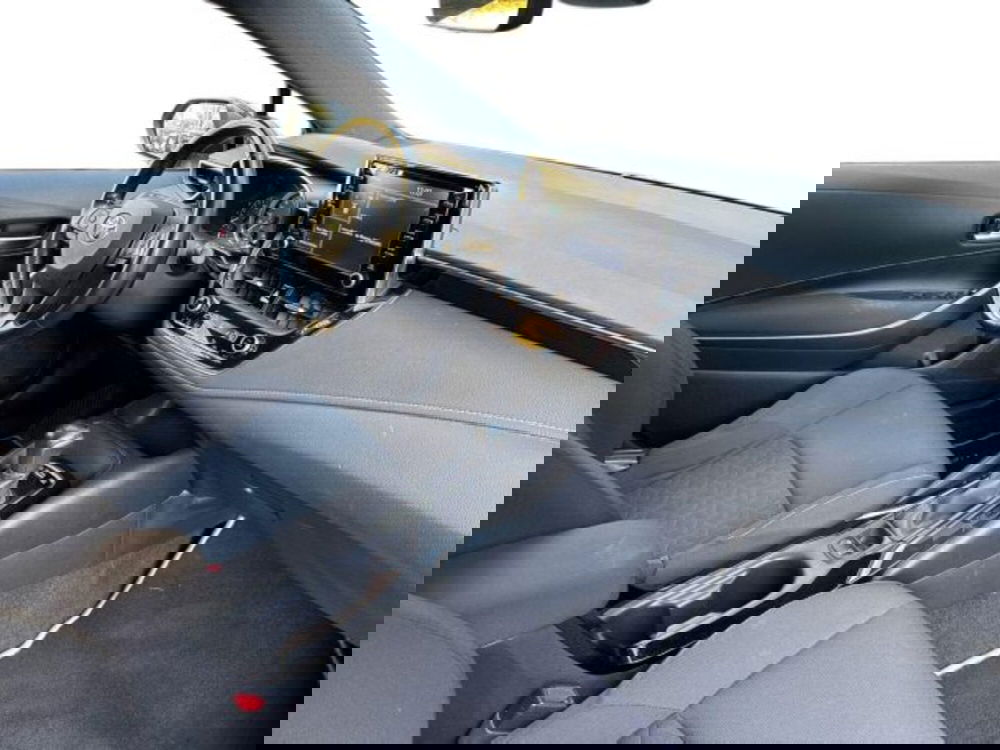 Toyota Corolla Touring Sports usata a Bologna (18)