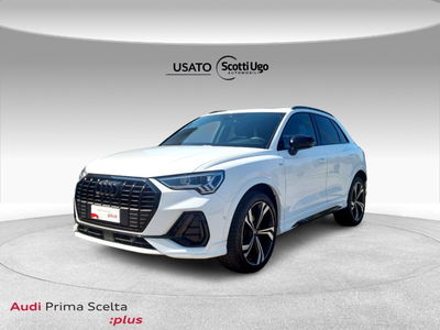 Audi Q3 35 2.0 tdi Identity Black s-tronic del 2024 usata a Grosseto