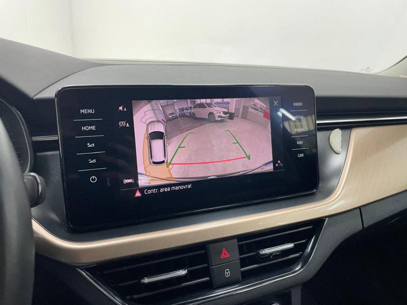 Skoda Kamiq usata a Como (18)