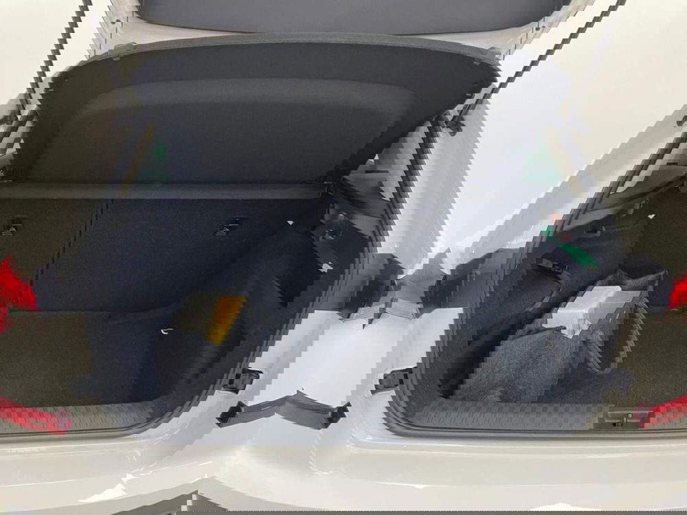 Skoda Kamiq nuova a Como (17)