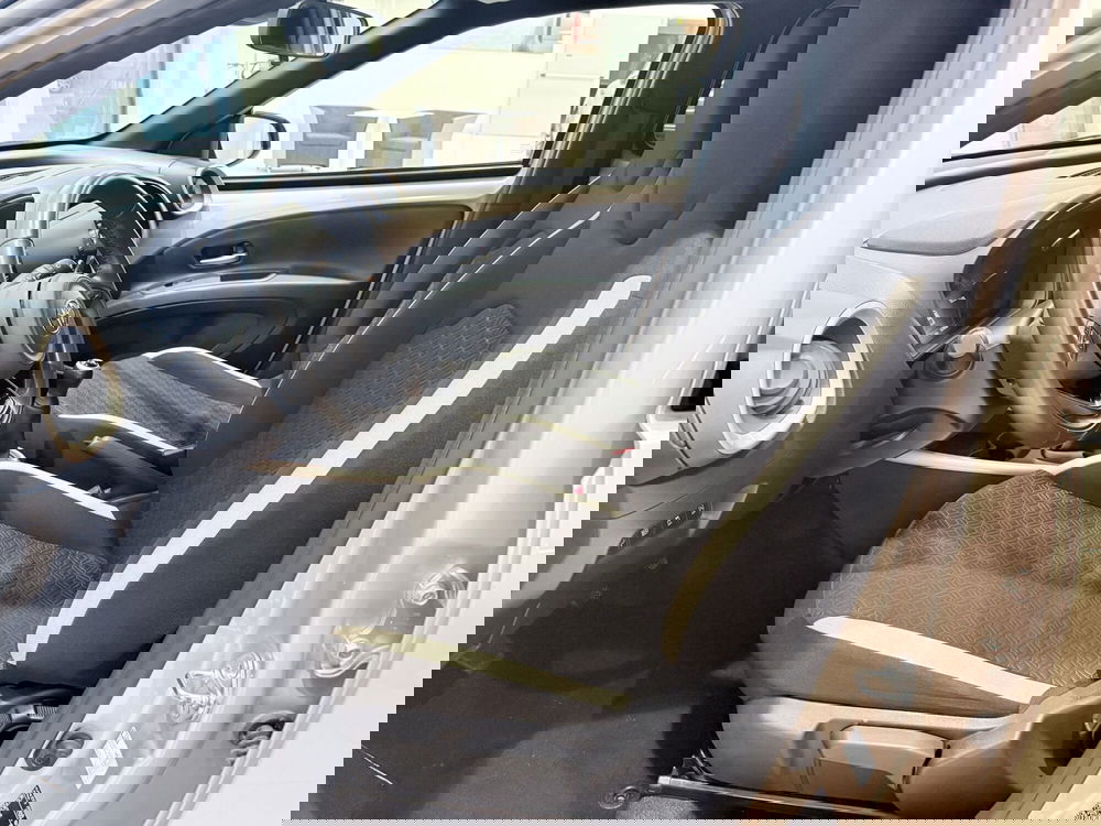 Toyota Aygo X usata a Latina (8)