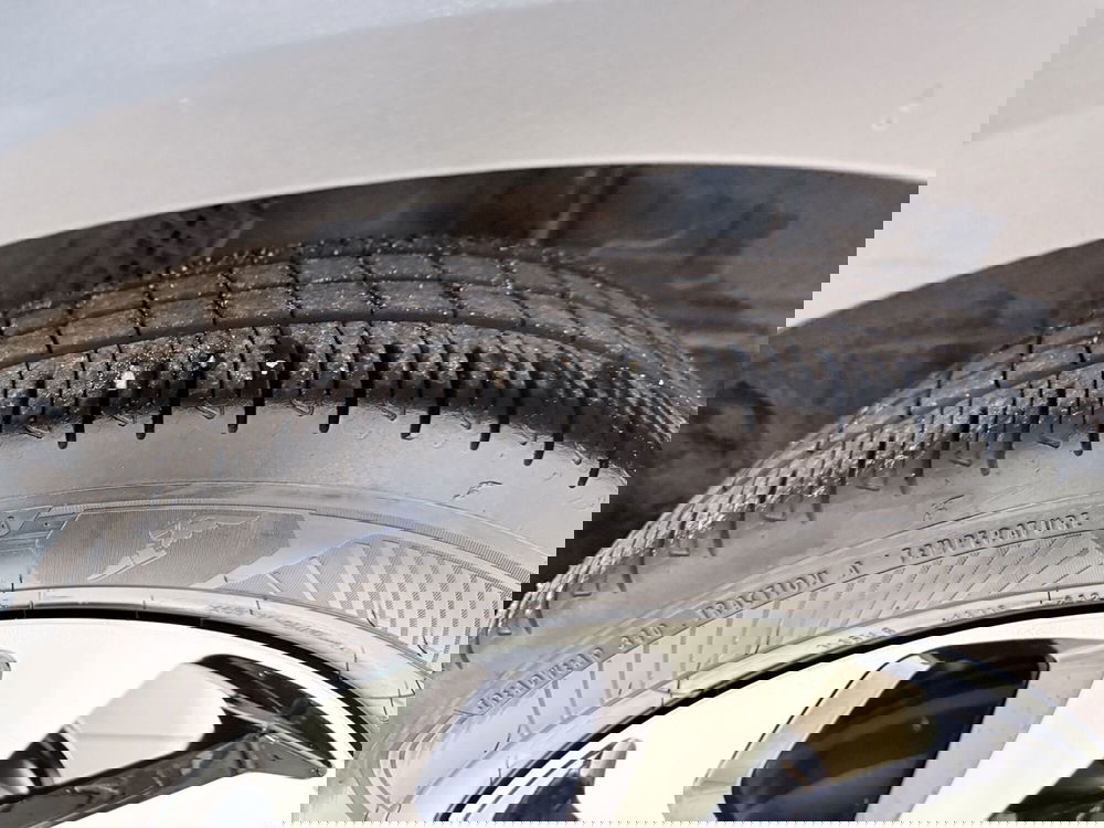 Toyota Aygo X usata a Latina (9)