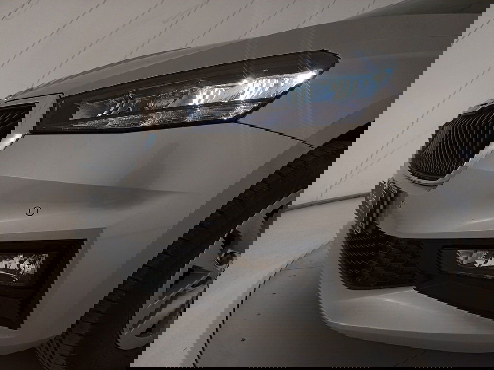 Skoda Fabia usata a Bari (12)