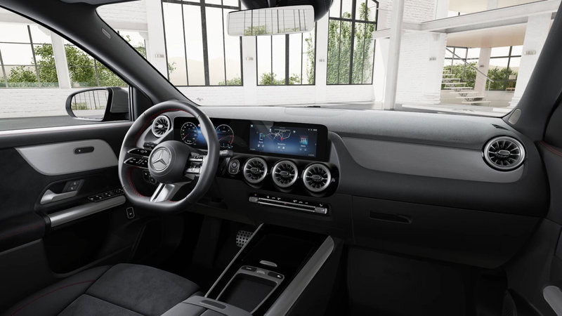 Mercedes-Benz GLA SUV nuova a Milano (5)