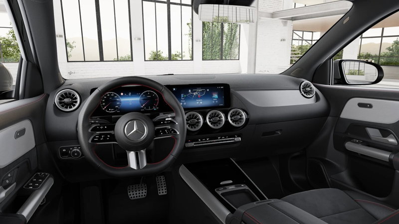 Mercedes-Benz GLA SUV nuova a Milano (8)