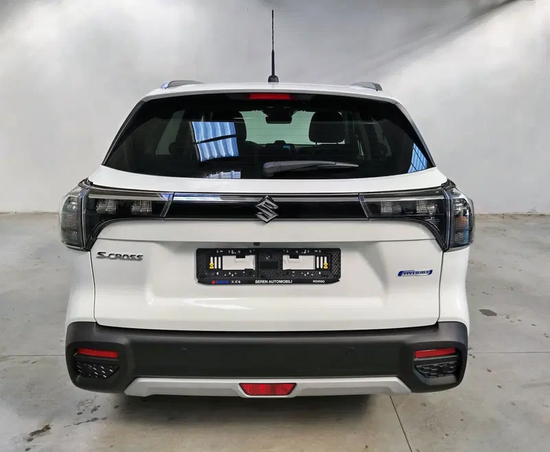 Suzuki S-Cross nuova a Rovigo (13)