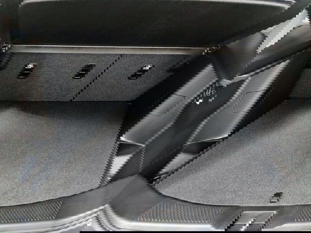 Suzuki S-Cross nuova a Rovigo (9)