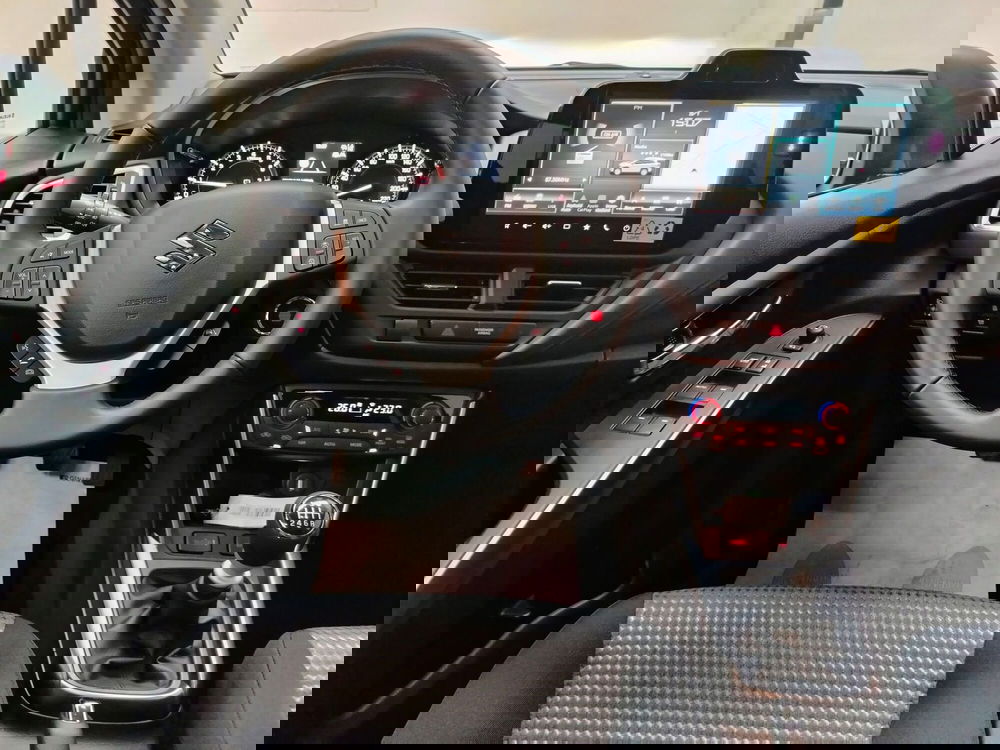 Suzuki S-Cross nuova a Rovigo (9)