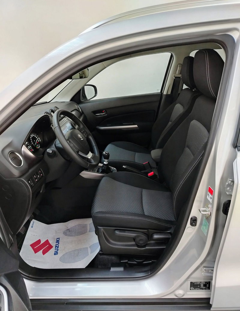 Suzuki Vitara nuova a Rovigo (6)