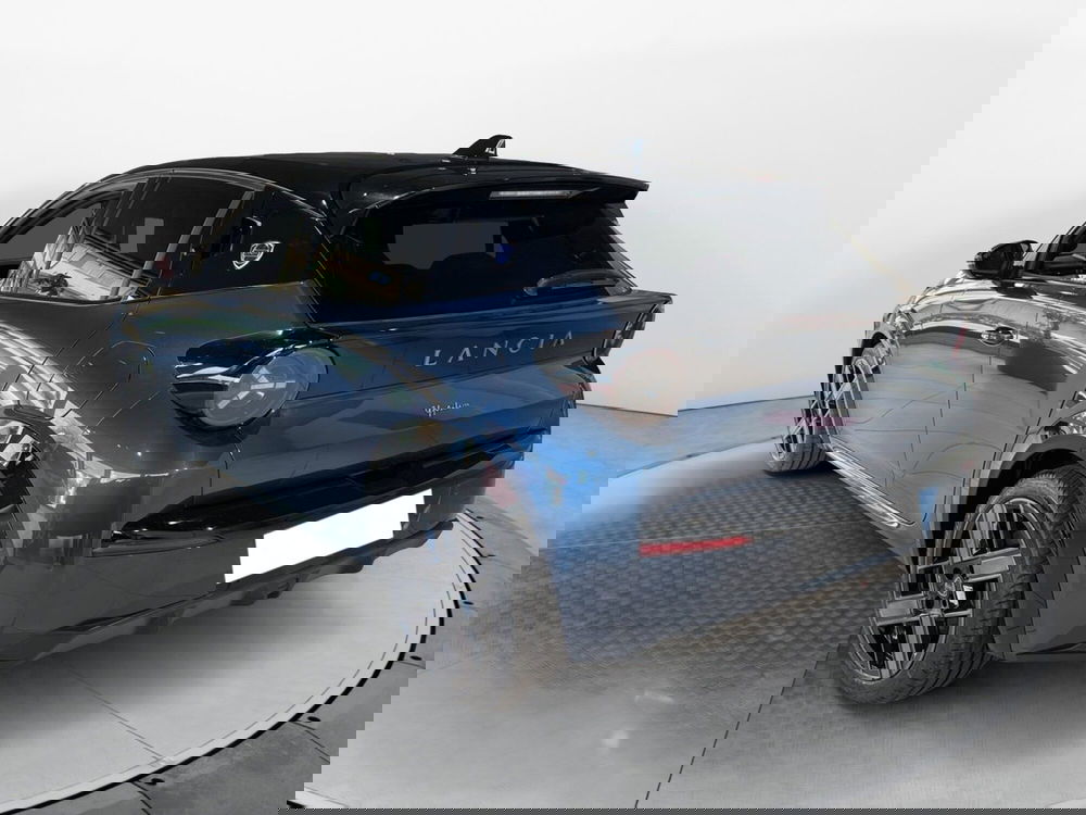 Lancia Ypsilon nuova a Pisa (13)