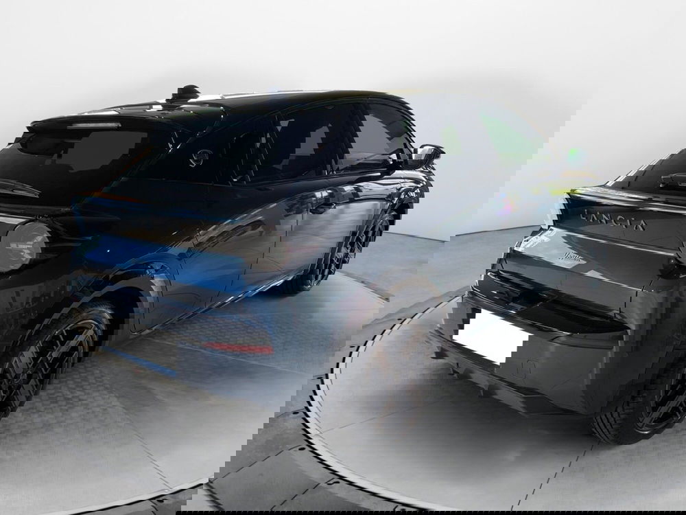 Lancia Ypsilon nuova a Pisa (14)