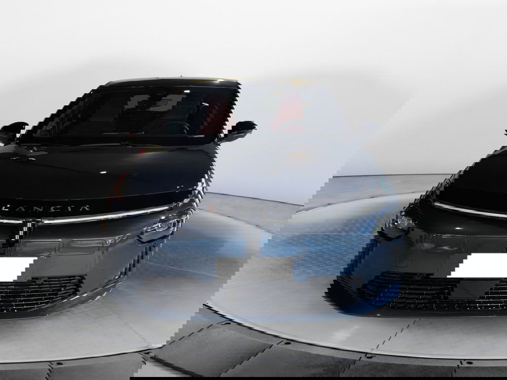 Lancia Ypsilon nuova a Pisa (2)