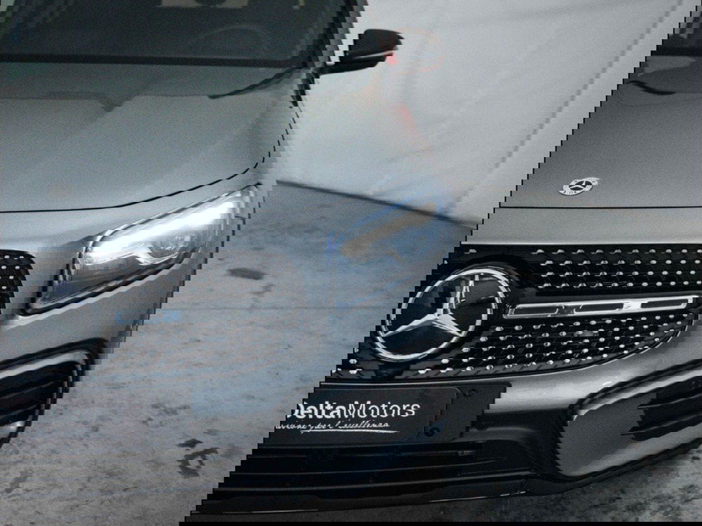 Mercedes-Benz GLB nuova a Macerata (6)