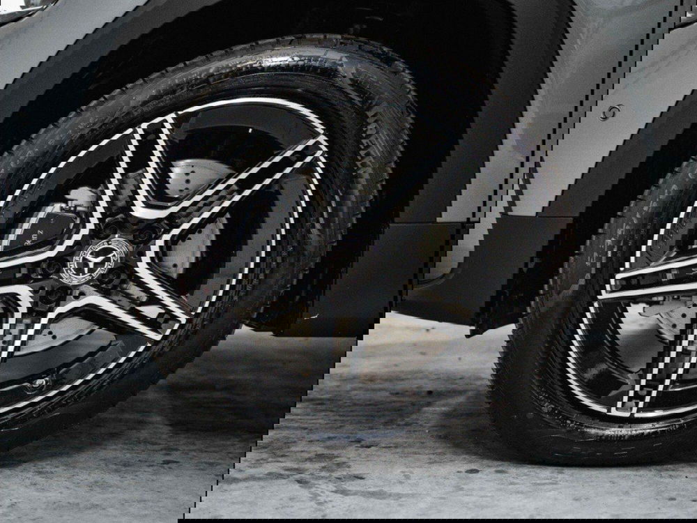 Mercedes-Benz GLB nuova a Macerata (7)