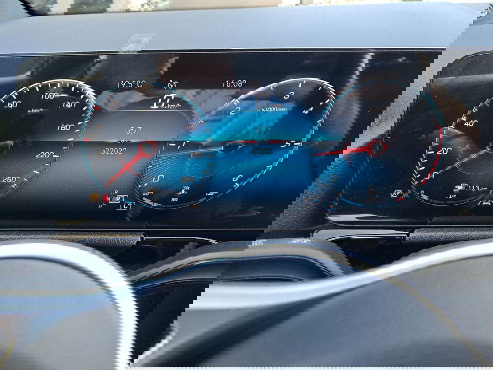 Mercedes-Benz GLA SUV usata a Salerno (9)