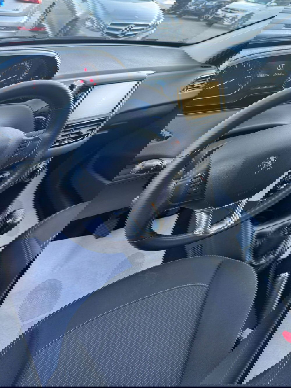 Peugeot 208 usata a Messina (9)