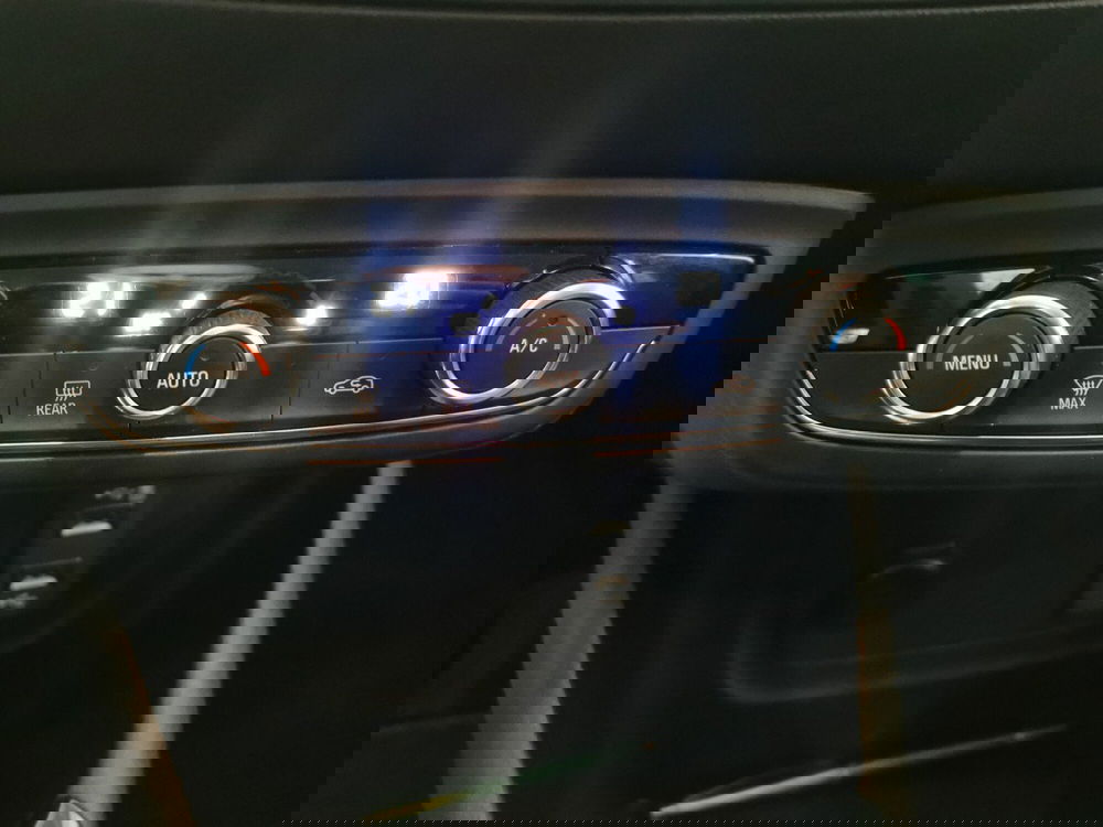 Opel Crossland usata a Taranto (15)