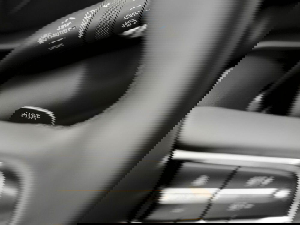 Mazda MX-30 nuova a Prato (10)