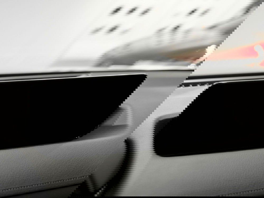 Mazda MX-30 nuova a Prato (12)