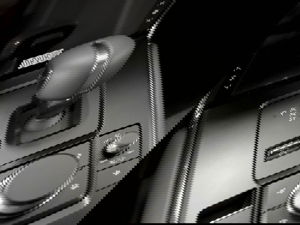 Mazda MX-30 nuova a Prato (14)