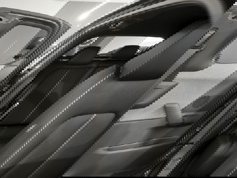 Mazda MX-30 nuova a Prato (16)