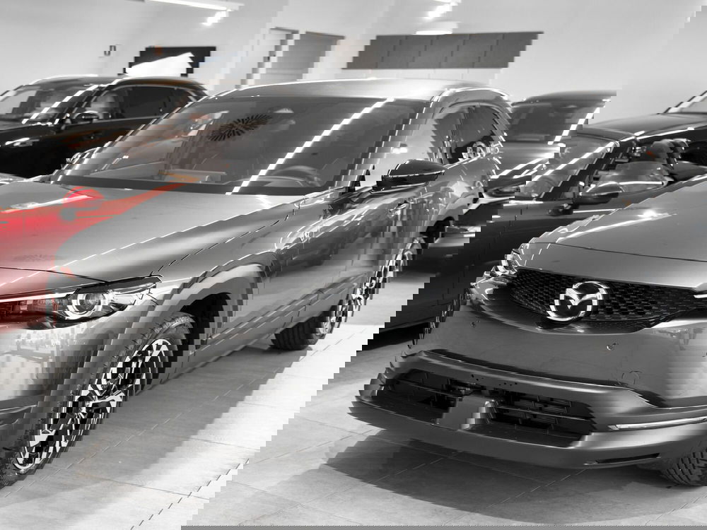 Mazda MX-30 nuova a Prato (2)