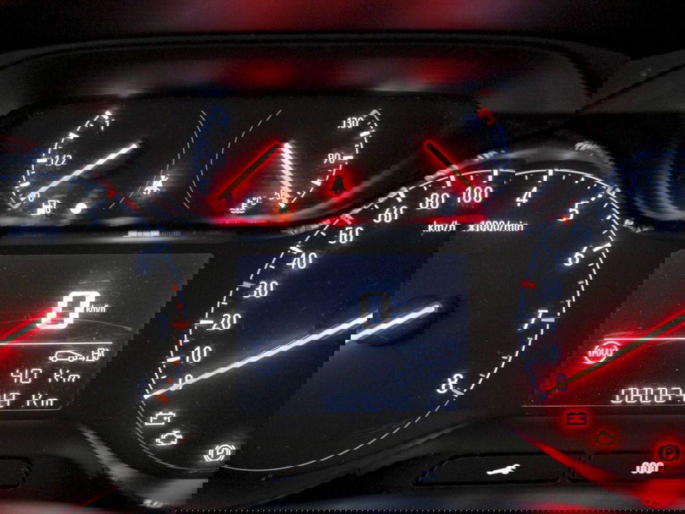 Opel Crossland usata a Prato (11)