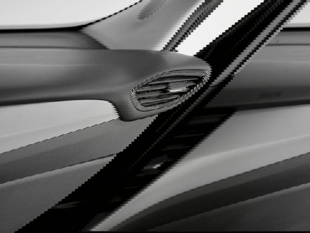 Opel Crossland usata a Prato (16)