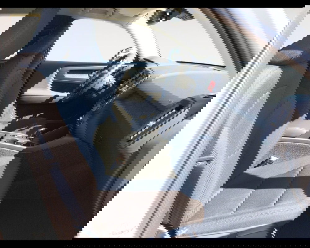 Volvo XC40 nuova a Ravenna (14)