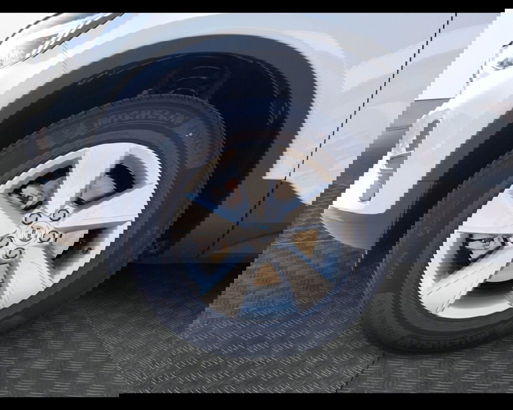 Volvo XC40 nuova a Ravenna (9)