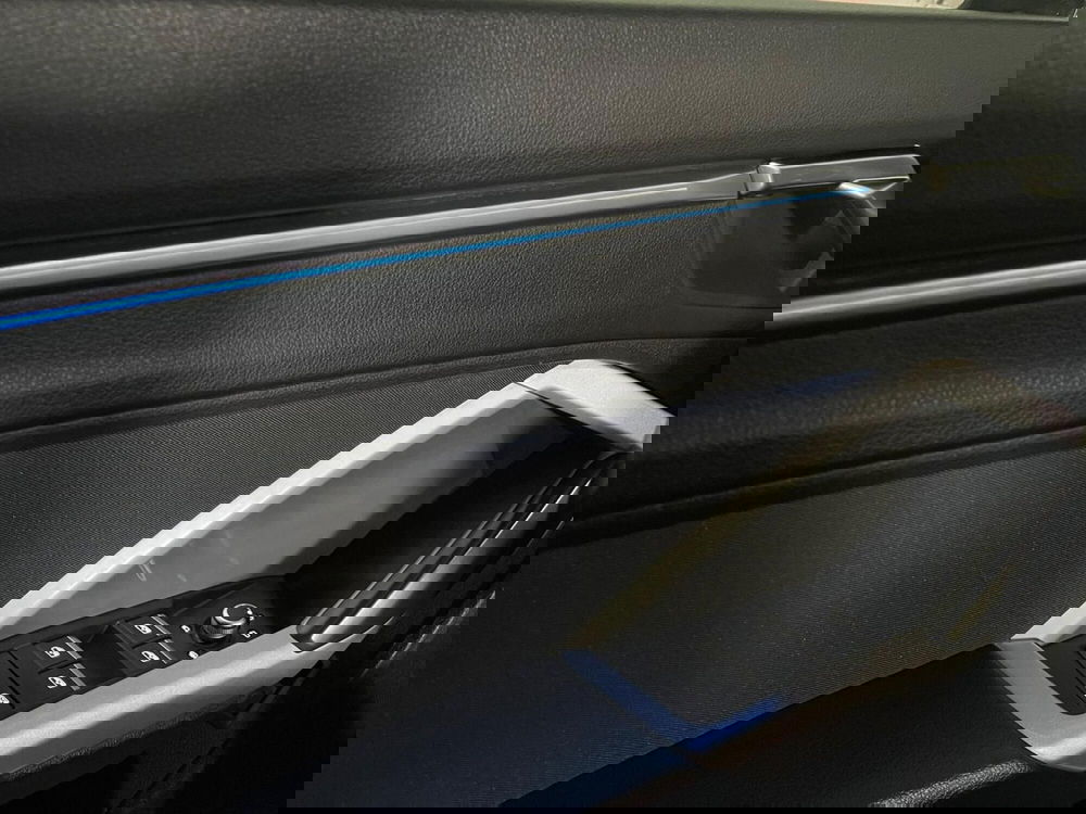 Audi Q3 Sportback usata a Taranto (9)