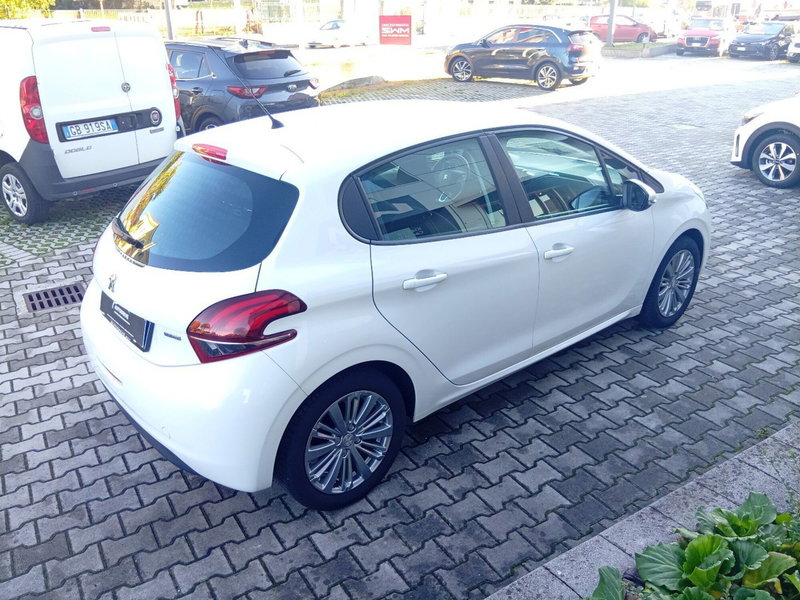 Peugeot 208 usata a Brescia (6)