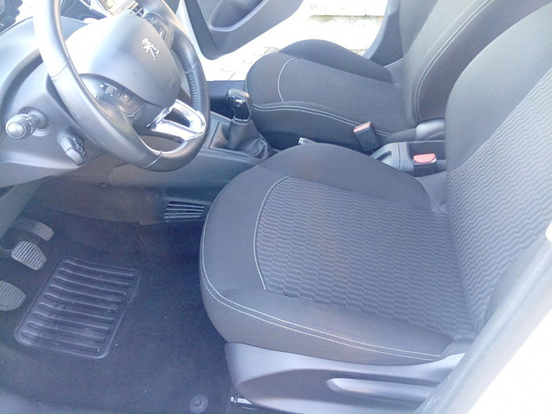 Peugeot 208 usata a Brescia (9)