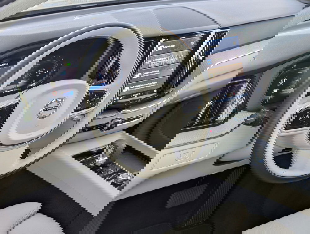 Volvo XC60 usata a Pescara (7)
