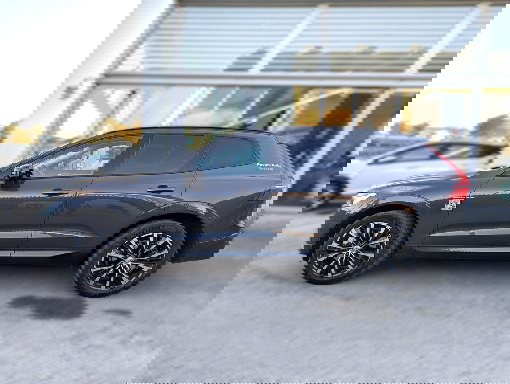 Volvo XC60 usata a Pescara (9)
