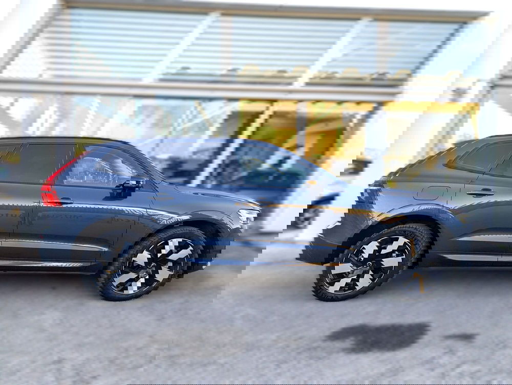 Volvo XC60 usata a Pescara (5)