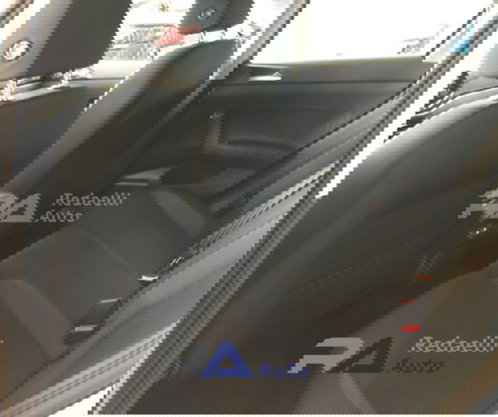 Volkswagen Polo nuova a Lecco (8)