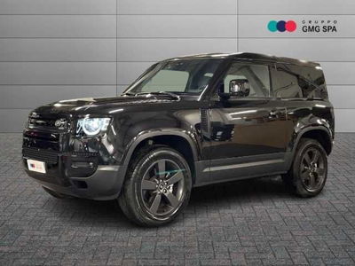 Land Rover Defender 90 3.0d i6 mhev SE awd 200cv auto del 2022 usata a Prato